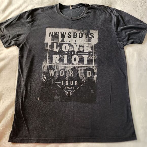 Next Level Apparel Newsboys Love Riot World Tour Gray Tshirt Size XL - Picture 1 of 5